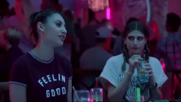 Le t-shirt Feeling Good by Forever 21 de Ana Torres (Francia Raisa) dans Grown-ish S01E10