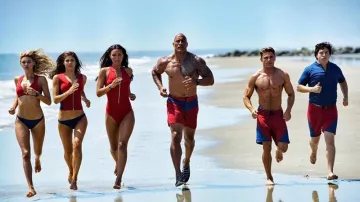 Shoes Speedo Mitch Buchannon (Dwayne Johnson) in Baywatch : baywatch speedo shoes