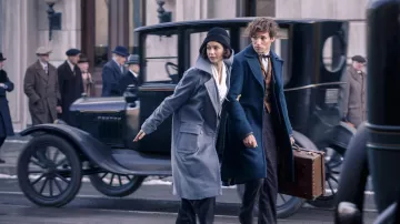 Grey Jacket  worn by Porpentina (Katherine Waterston) as seen in Fantastic Beats and Where to Find Them
