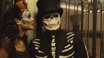 The mask head of the death of James Bond (Daniel Craig) in Spectrum