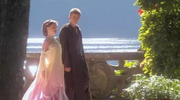 La robe de Padme Ami­dala dans Star Wars La Re­vanche des Sith