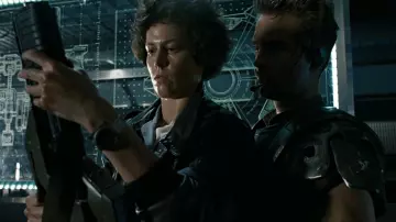 La montre Seiko x Giugiaro SCED035 de Ripley (Sigourney Weaver) dans Alien, le huitième passager