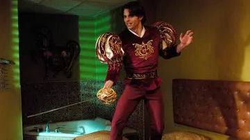 The costume of the Prince Edward (James Marsden) in It was once