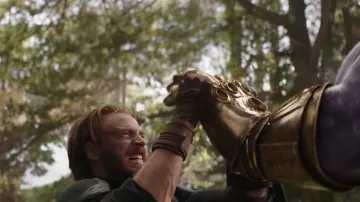 The replica of the glove of the infinite Thanos (Josh Brolin) in Avengers : Infinity War