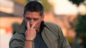 Pulsera de cráneo de Dean Winchester (Jensen Ackles) en Supernatural