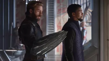 Cap­tain Ame­rica's (Chris Evans) shield in Aven­gers: In­fi­nity War