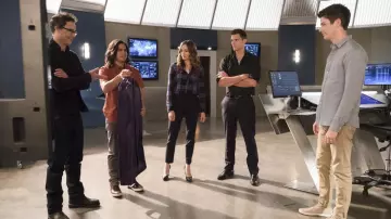 La chemise à carreaux Rails de  Dr Caitlin Snow (Danielle Panabaker) dans The Flash S04E16