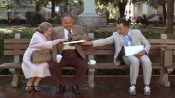 The pair of Nike Cortez Forrest Gump (Tom Hanks) in Forrest Gump