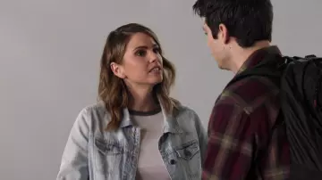 Le t-shirt blanc Topshop de Malia Tate (Shelley Hennig) dans Teen Wolf S06E01