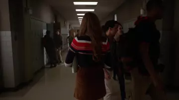 La jupe Brandy Melville de Lydia Martin (Holland Roden) dans Teen Wolf S06E01