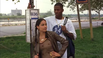 34 Lincoln High School tee shirt worn by Jesus Shuttlesworth (Ray Allen) as seen in He got game