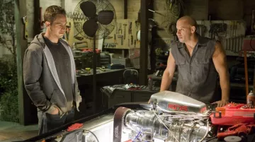 The jacket without handle mole of Dominic Torreto (Vin Diesel) in Fast and Furious 4