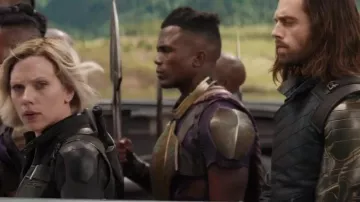 Le bras métallique de Bu­cky Barnes (Se­bas­tian Stan) dans Avengers : Infinity War