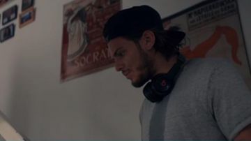 The Headphones Beats by Dr. Dre Solo2 JB Soualem (Rayane Bensetti) in The final