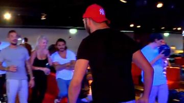 La gorra roja de los New Era NY Yankees por Nikola Lozina en Les Marseillais Australia