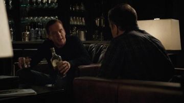 The bottle of whisky Michter's in Trillion S01E07