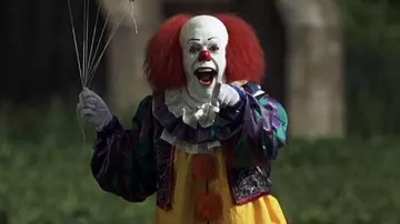 The costume of It, the clown killer (TIM CURRY) in the film, it is income