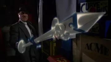 The replica of the sword singing saw in the film Who wants the skin of Roger Rabbit ?