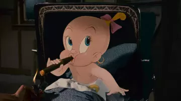 The replica plush baby Herman in the film Who wants the skin of Roger Rabbit ?