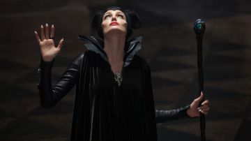 Le sceptre de Maléfique (Angelina Jolie) dans Maléfique