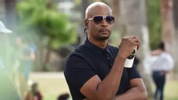 The sunglasses of Roger Murtaugh (Damon Wayans) in The lethal weapon S02E04