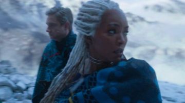 The coverage Basotho blue Queen Ramonda (Angela Bassett) in a Black Panther