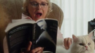 The book Fifty Shades of Grey by E. L. James of Sharon (Candice Bergen) in The club book