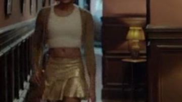 Skirt metallic gold, Amina the French teacher (Stéfi Celma) in The profs 2