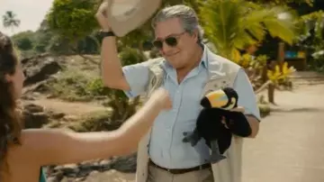 La peluche toucan de Jean Pierre Lamar (Christian Clavier) dans le film Babysitting 2