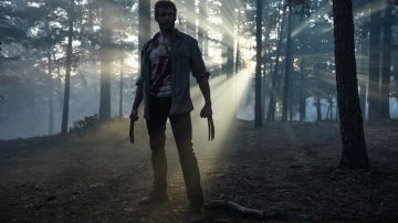The denim shirt Logan / Wolverine (Hugh Jackman) in Logan