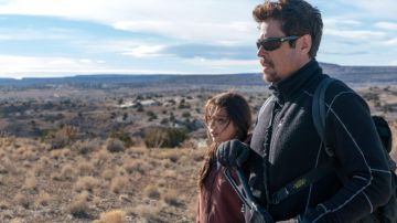 Black Fleece Jacket worn by Alejandro Gillick (Benicio Del Toro) as seen in Sicario 2: Day of the Soldado