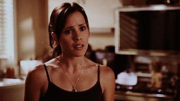 The collar, the symbol of the demon avenger Anya Jenkins (Emma Caulfield) on Buffy the vampire slayer S03E09