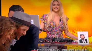 La combinaison jumpsuit à fleurs de Kelly Vedovelli dans #TPMP Touche pas à mon poste du 29/03/2018 (imprimé dispo en veste)
