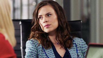 Triangle necklace worn by Hayes Mor­ri­son's (Hay­ley At­well) as seen in Convic­tion 1x05