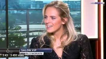 La chaqueta de encaje hollywoodense de Claire Arnoux en VIP Lounge del 31/03/2018