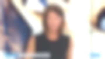 Le top sans manches de Carole Gaessler dans Le 19/20 du 28/03/2018