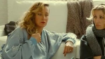The shirt Rose (Julie Ferrier) in Never the first night