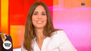 La chemise cache-cœur à rayures de Caroline Munoz dans William à midi du 05/04/2018