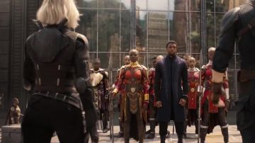 The replica sticks of Black Widow (Scarlett Johansson) in Avengers : Infinity War