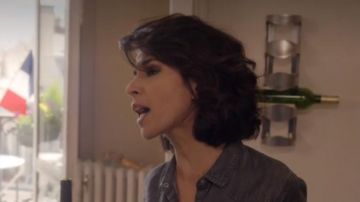 Le Porte bouteilles mural en acier inoxydable dans Jour J