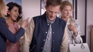 Le Sac à main Lady Dior en cuir blanc de Alexia (Julia Piaton) dans Jour J