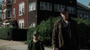 La casquette des Red Sox Baseball de Dave Boyle (Tim Robbins) dans Mystic River