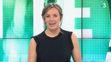 Le top sans manche de Clémentine Sarlat dans Tout le sport du 07/04/2018