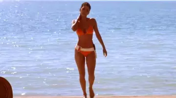 Le bikini orange de Giacinta 'Jinx' Johnson (Halle Berry) dans Meurs Un Autre Jour