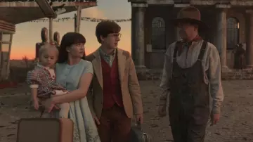 Green Dress with floral print worn by Violette Baudelaire (Malina Weissman) as seen in Lemony Snicket's A Series of Unfortunate Events S02E05