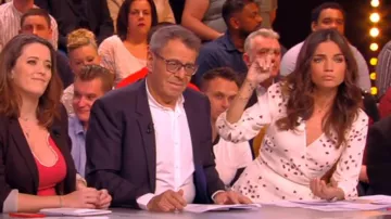 The top cache-coeur printed ladybugs Francesca Antoniotti in This is that the television in the 10/04/2018
