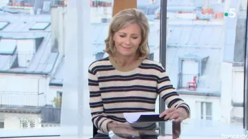 Suéter a rayas de Claire Chazal en Entrada gratuita del 10/04/2018
