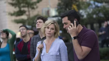 The hull Amorbox of Phil Dunphy (Ty Burell) in Modern Family S08E01