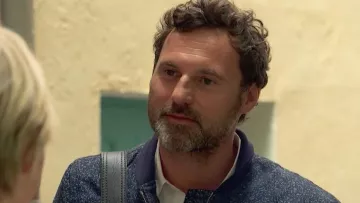 The bomber melange of Nicolas Berger (Bruce Tessore) Plus belle la vie
