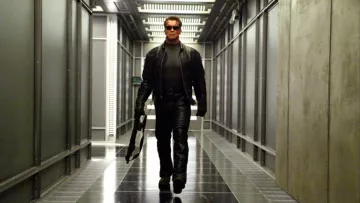 Leather Jacket worn by T‑800 (Arnold Schwarzenegger) as seen in Terminator 3: Rise of the Ma­chines